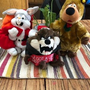 Warner Bros Studio Christmas Plush 2000 Bugs Bunny, Taz and Scooby Doo